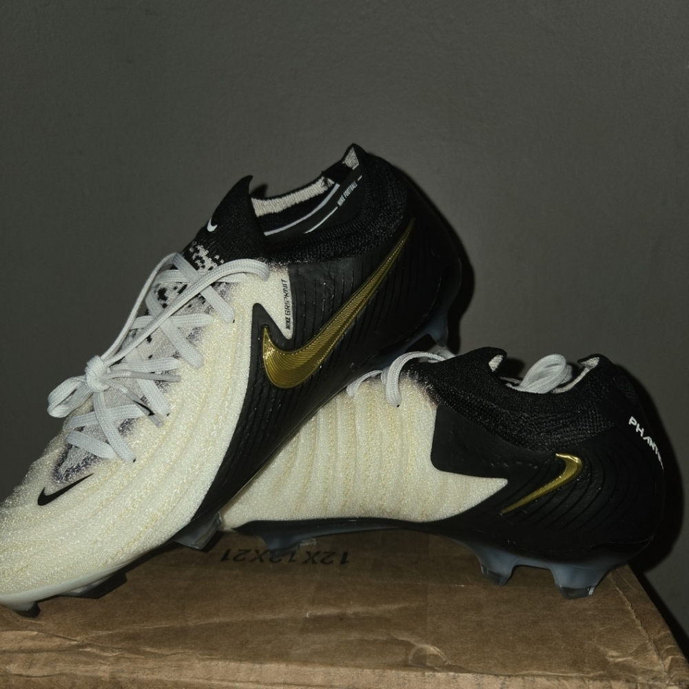Nike Black and Gold Athletic Shoes for Soccer